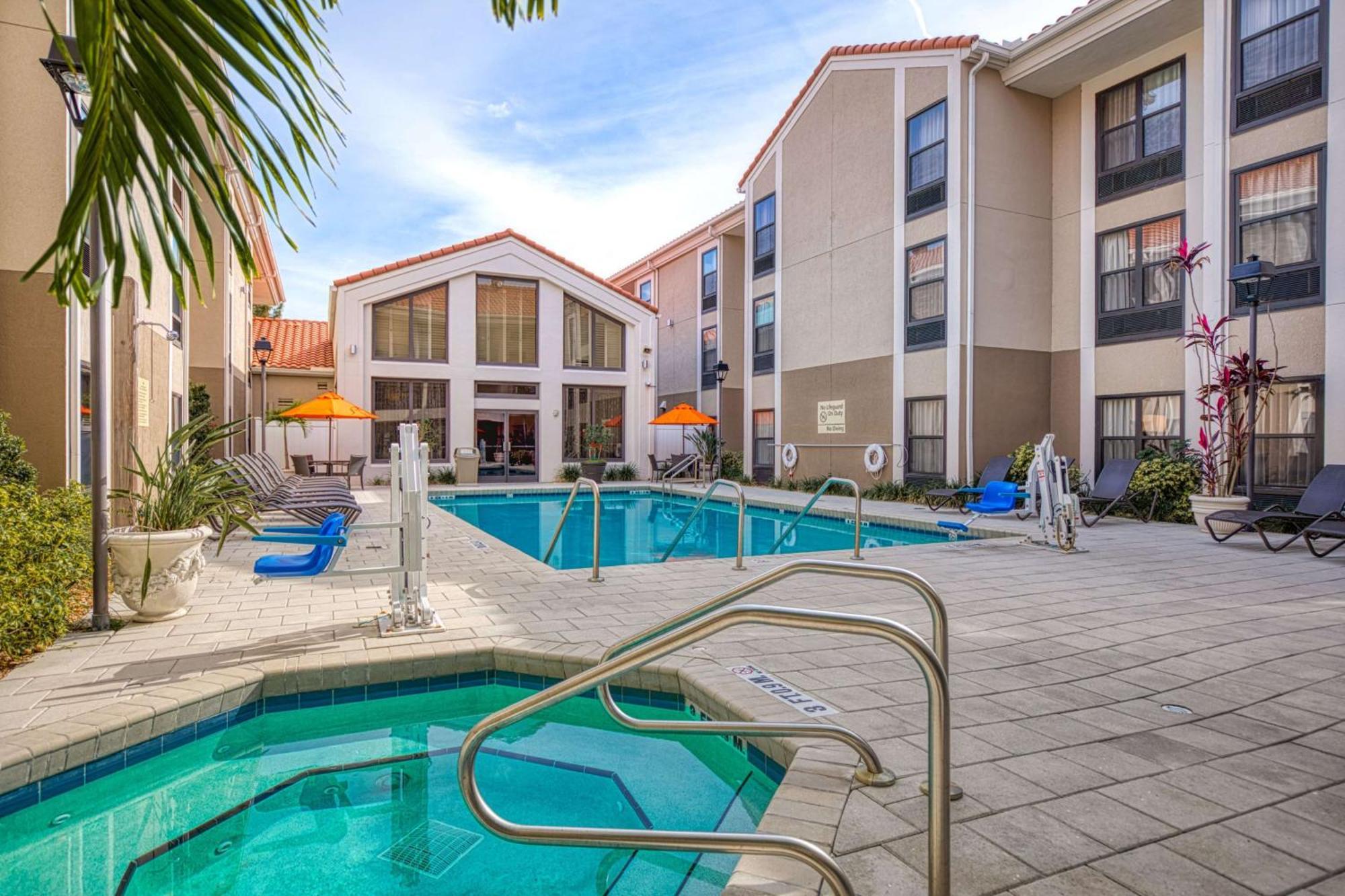 Hampton Inn & Suites Orlando-East Ucf Alafaya Ngoại thất bức ảnh